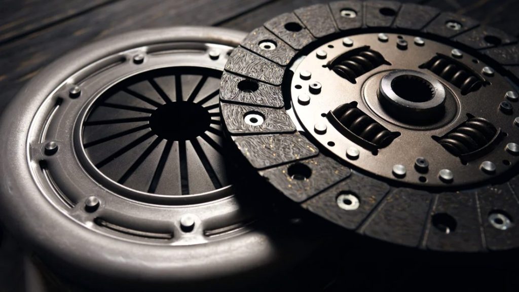 Partes Automotrices: Señales de un Embrague Desgastado